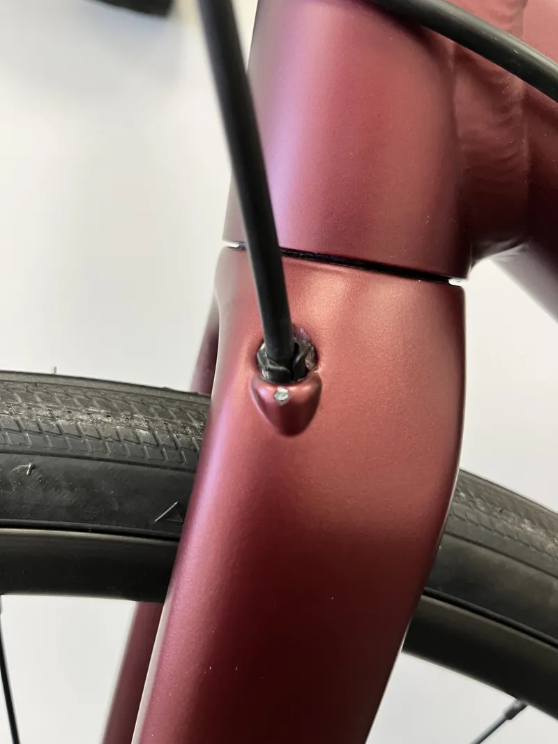 EX DISPLAY Specialized Allez E5 Disc Road Bike 58 2023 in Maroon/Silver Dust-2